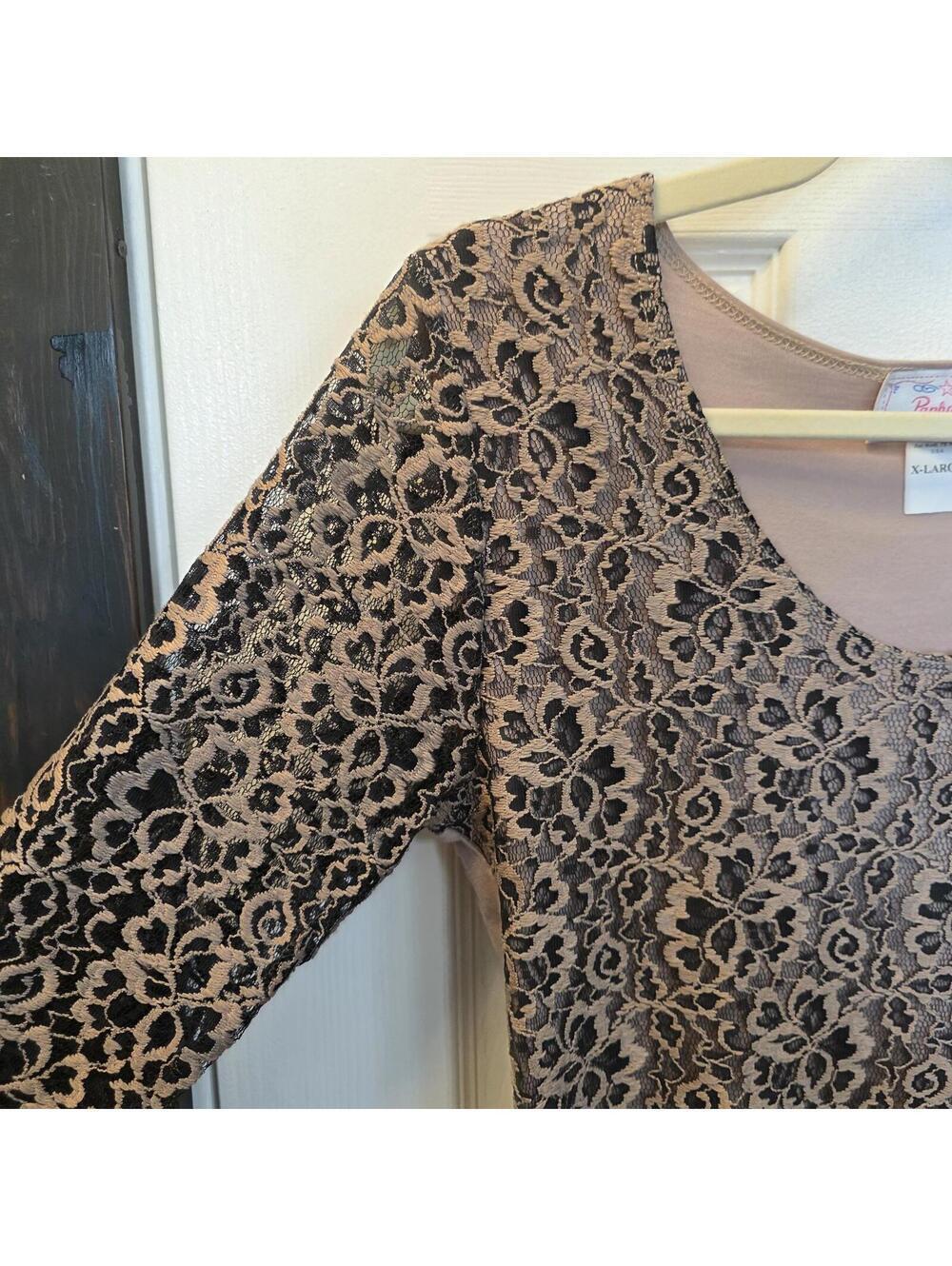 Panhandle Women's X-Large Beige and Black Lace Patterned 3/4 Sleeve Top - Picture 4 of 8